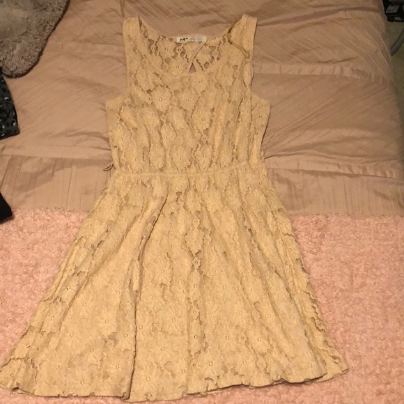 Flowy spring dress - Picture 1 of 2